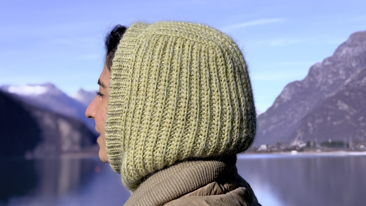 Balaclava realizzato a maglia